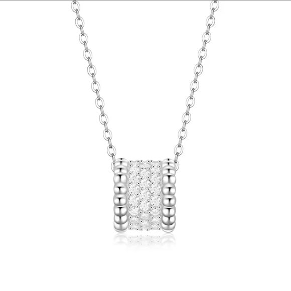 Jewelry - Sterling silver diamond necklace